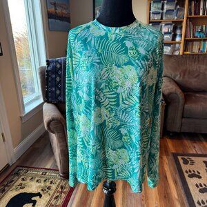 Columbia PFG top. Size XL. Greens and blues. SPF protection